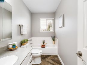 3916 Saint Michael Ct, Concord CA 94519