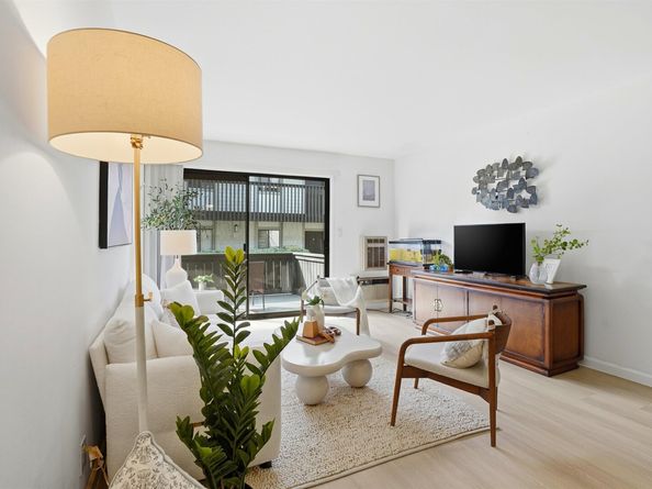 1443 Marchbanks Dr 2, Walnut Creek CA 94598