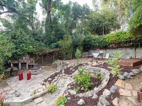 2925 El Monte Ave, Oakland CA 94605