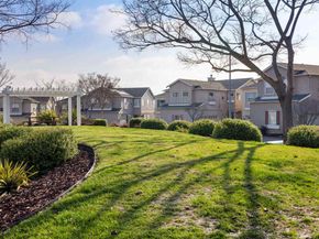 19800 John Dr, Castro Valley CA 94546