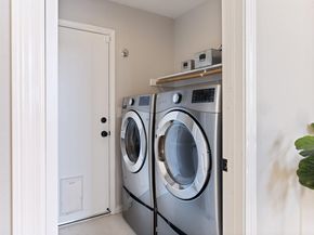 19800 John Dr, Castro Valley CA 94546