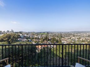 19800 John Dr, Castro Valley CA 94546