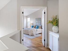 19800 John Dr, Castro Valley CA 94546