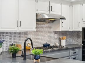 18 Applegate Way, Alameda CA 94502