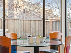 18 Applegate Way, Alameda CA 94502