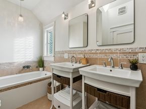 907 Portal Ave, Oakland CA 94610