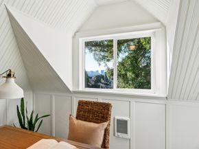 907 Portal Ave, Oakland CA 94610