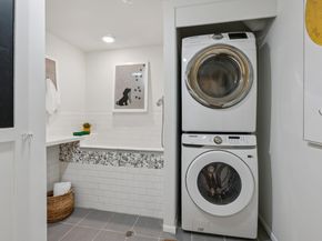 907 Portal Ave, Oakland CA 94610