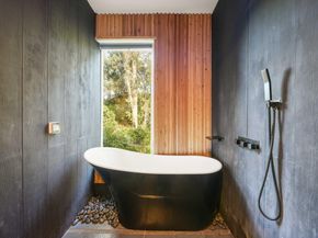 6208 Oakdale Ave, Oakland CA 94605