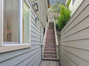 6208 Oakdale Ave, Oakland CA 94605