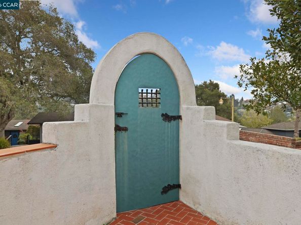 204 El Camino Real, Berkeley CA 94705