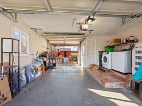 7447 Lockwood St, Oakland CA 94621