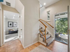 11 El Caminito, Orinda CA 94563