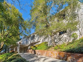 11 El Caminito, Orinda CA 94563