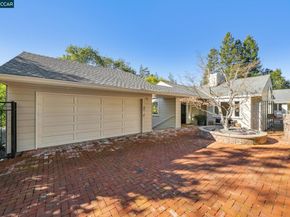 11 El Caminito, Orinda CA 94563