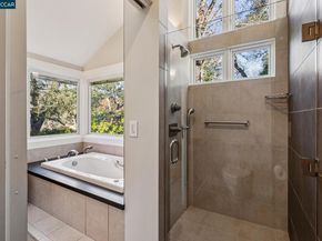 11 El Caminito, Orinda CA 94563