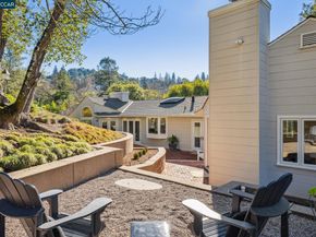 11 El Caminito, Orinda CA 94563