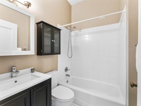 1046 Alcatraz Ave, Oakland CA 94608