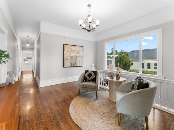 1046 Alcatraz Ave, Oakland CA 94608