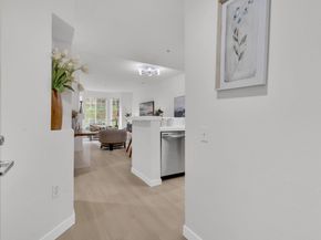 320 Caldecott 116, Oakland CA 94618