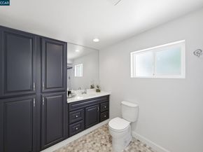 102 Hillcrest Dr, Orinda CA 94563