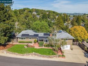 102 Hillcrest Dr, Orinda CA 94563