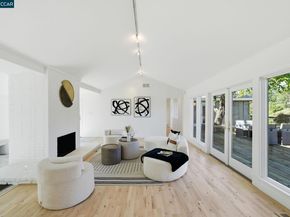 102 Hillcrest Dr, Orinda CA 94563