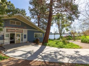 565 Bellevue Ave 2205, Oakland CA 94610