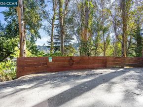 5924 Balboa Dr, Oakland CA 94611