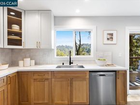 5924 Balboa Dr, Oakland CA 94611