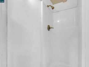 2150 35Th Ave, Oakland CA 94601