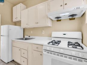 2150 35Th Ave, Oakland CA 94601