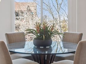 330 Vernon St 301, Oakland CA 94610