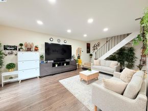 38533 Vancouver Cmn, Fremont CA 94536