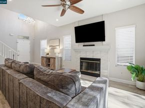 249 Stranahan Cir, Clayton CA 94517