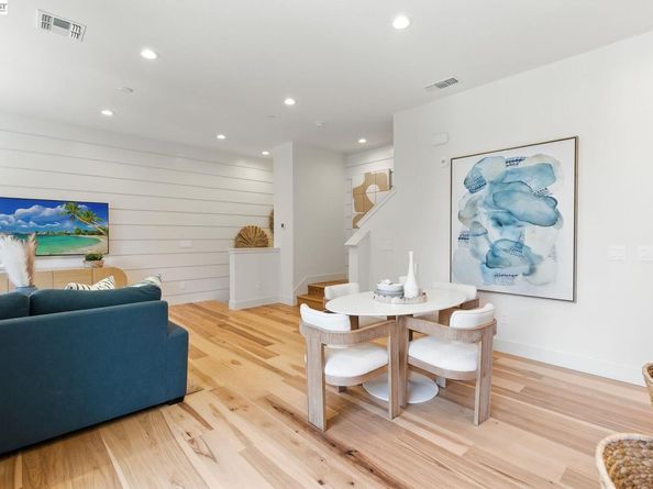 1937 Grand Street, Alameda CA 94501