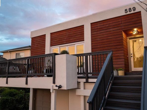 589 San Luis Rd., Berkeley CA 94707