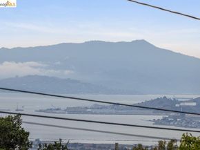 589 San Luis Rd., Berkeley CA 94707