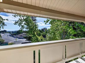 1305 Boulevard WAY APT 303, Walnut Creek CA 94595