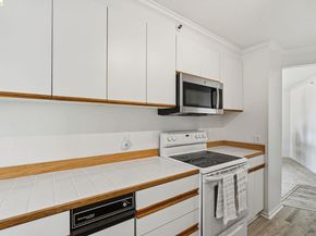 1300 Quarry Ct 209, Richmond CA 94801