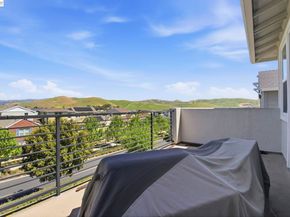 7151 Atlas Peak Dr, Dublin CA 94568