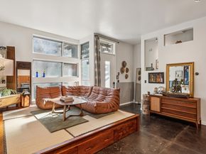 9 Ealing Ln, Oakland CA 94608