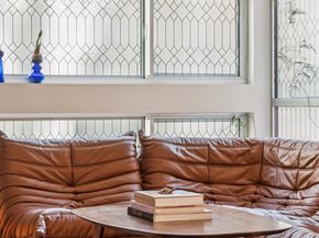 9 Ealing Ln, Oakland CA 94608