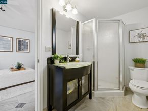 25 Woodland Dr, Alamo CA 94507