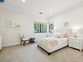 25 Woodland Dr, Alamo CA 94507