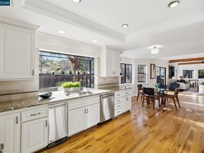 25 Woodland Dr, Alamo CA 94507