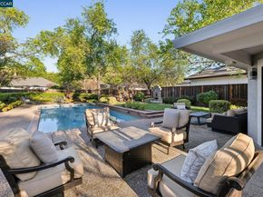 25 Woodland Dr, Alamo CA 94507