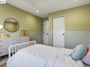 3550 Vine St, Pleasanton CA 94566