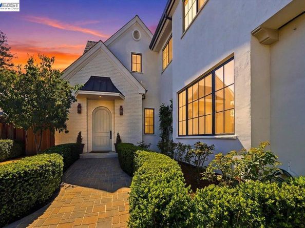 3550 Vine St, Pleasanton CA 94566