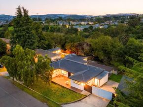 25480 University Ct, Hayward CA 94542